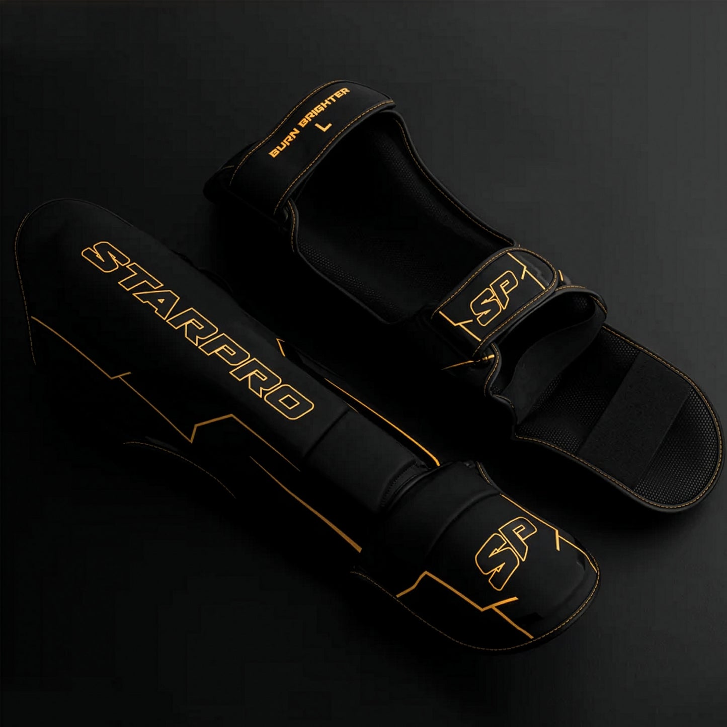 Apex Shin Guards Black